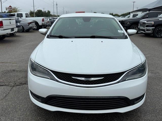 2017 Chrysler 200 Touring