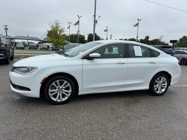 2017 Chrysler 200 Touring