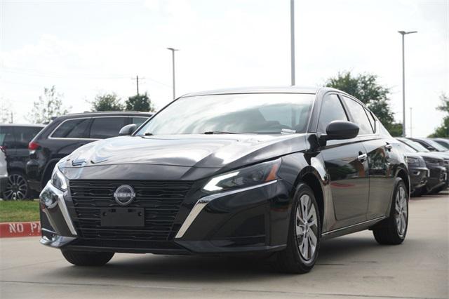2025 Nissan Altima S FWD