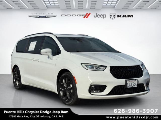 2022 Chrysler Pacifica Touring L