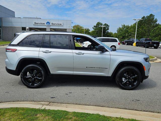 2025 Jeep Grand Cherokee Limited 4x2