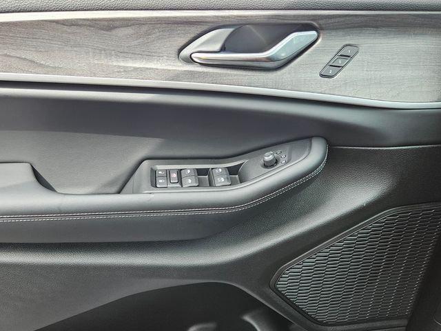 2025 Jeep Grand Cherokee Limited 4x2