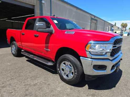 2024 RAM 2500 Big Horn Crew Cab 4x4 64 Box