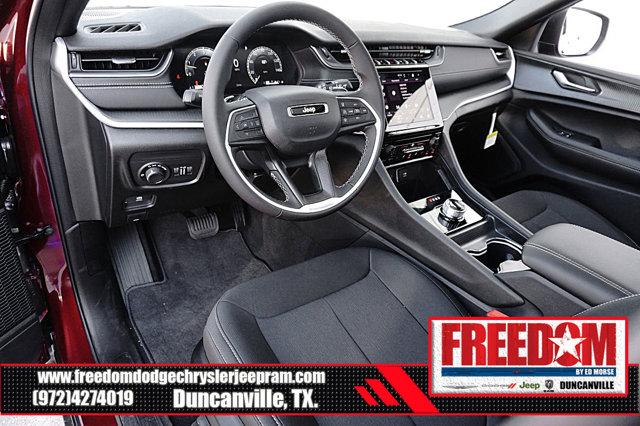 2025 Jeep Grand Cherokee L Laredo X 4x2