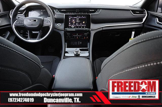 2025 Jeep Grand Cherokee L Laredo X 4x2