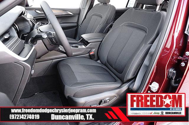 2025 Jeep Grand Cherokee L Laredo X 4x2