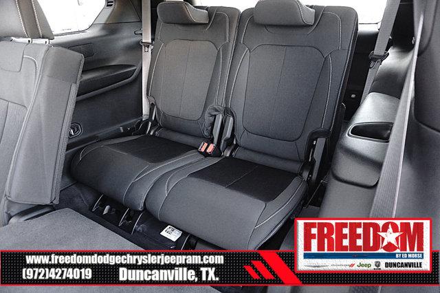 2025 Jeep Grand Cherokee L Laredo X 4x2