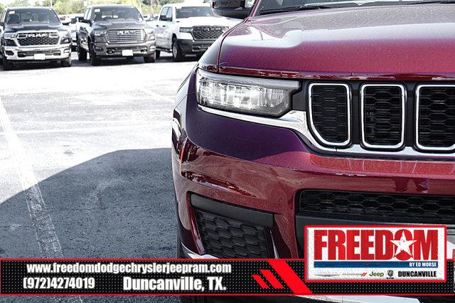 2025 Jeep Grand Cherokee L Laredo X 4x2