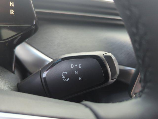 2025 Volkswagen ID. Buzz Pro S Plus