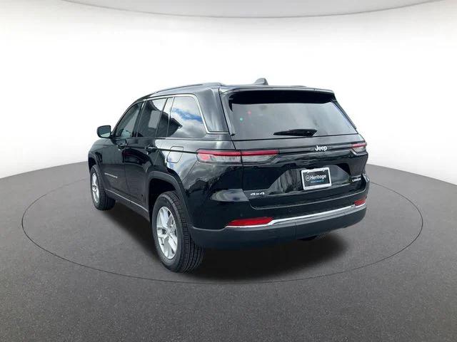 2025 Jeep Grand Cherokee GRAND CHEROKEE LAREDO X 4X4