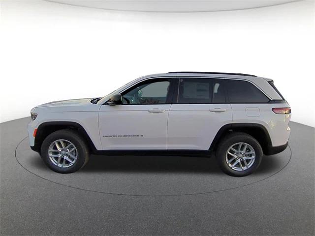 2025 Jeep Grand Cherokee GRAND CHEROKEE LAREDO X 4X4 2025 Jeep Grand Cherokee GRAND CHEROKEE LAREDO X 4X4