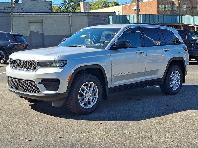 2025 Jeep Grand Cherokee GRAND CHEROKEE LAREDO X 4X4 2025 Jeep Grand Cherokee GRAND CHEROKEE LAREDO X 4X4