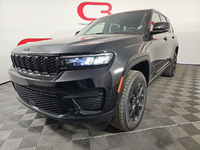 2025 Jeep Grand Cherokee GRAND CHEROKEE ALTITUDE 4X4