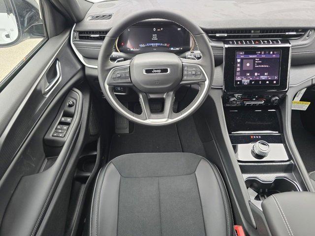 2025 Jeep Grand Cherokee GRAND CHEROKEE ALTITUDE 4X4 2025 Jeep Grand Cherokee GRAND CHEROKEE ALTITUDE 4X4