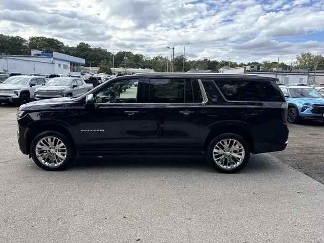 2025 Chevrolet Suburban 4WD Premier