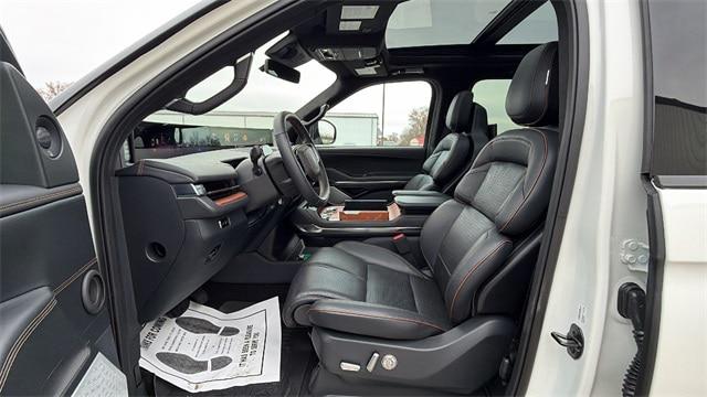 2025 Lincoln Navigator Black Label