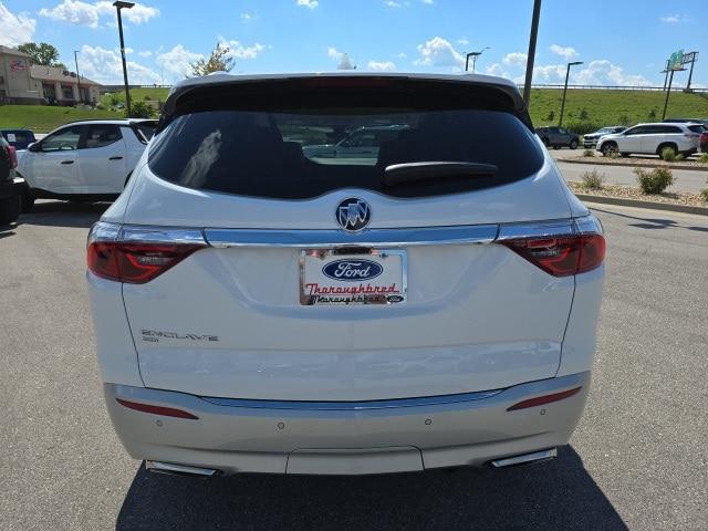 2024 Buick Enclave Essence AWD