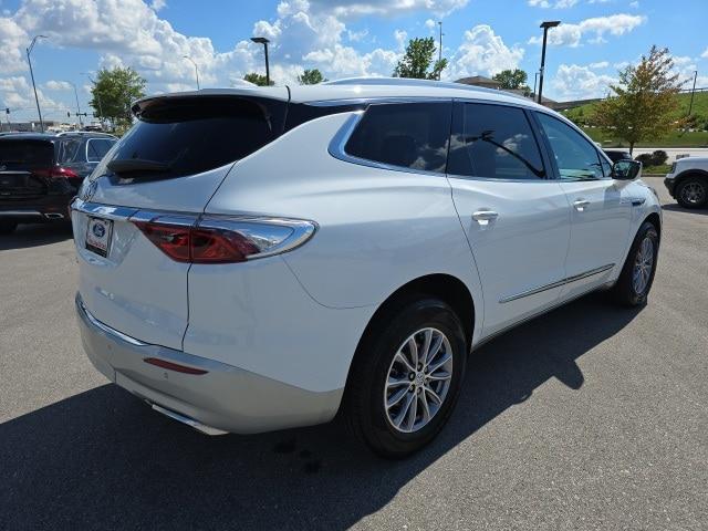 2024 Buick Enclave Essence AWD
