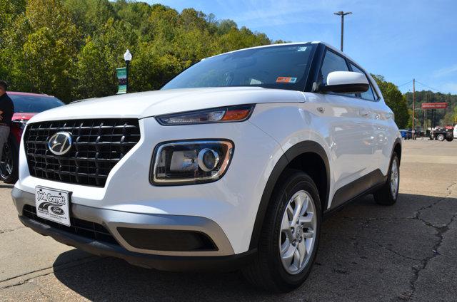 2022 Hyundai Venue SE