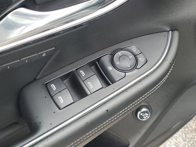 2023 Buick Envision Essence FWD