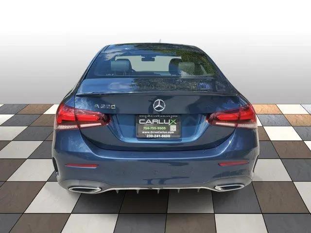 2021 Mercedes-Benz A 220 A 220