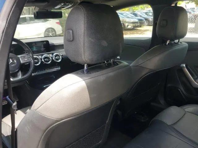 2021 Mercedes-Benz A 220 A 220