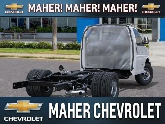 2025 Chevrolet Express Cutaway Work Van