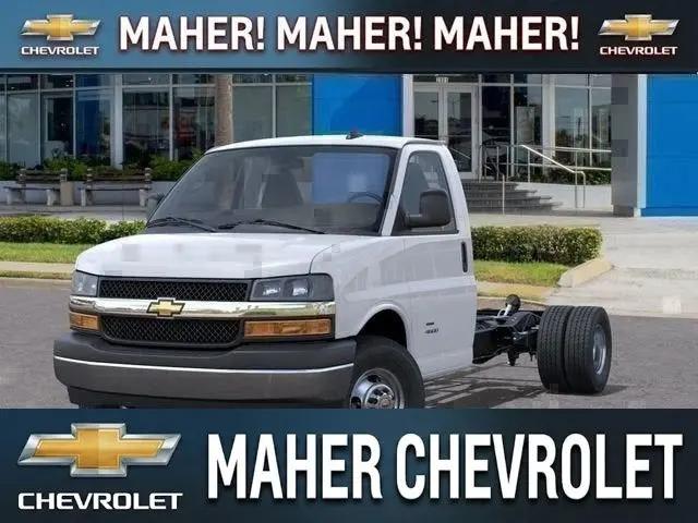 2025 Chevrolet Express Cutaway Work Van