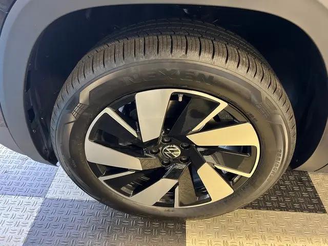 2026 Volkswagen Atlas Cross Sport SEL