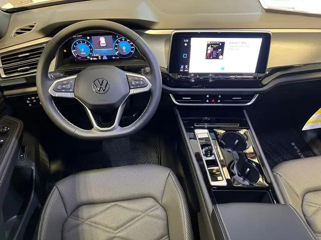 2026 Volkswagen Atlas Cross Sport SE with Technology