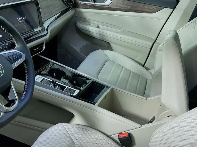2026 Volkswagen Atlas SEL