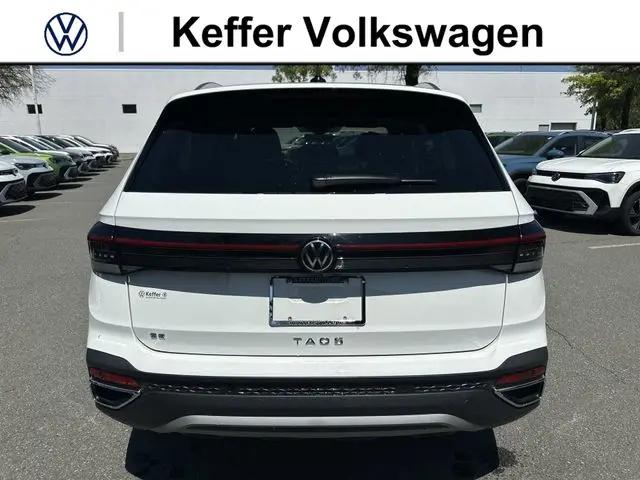 2026 Volkswagen Taos SE