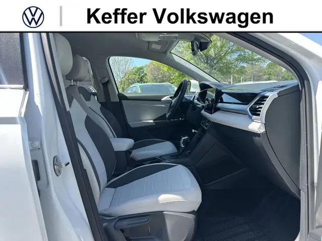 2026 Volkswagen Taos SE
