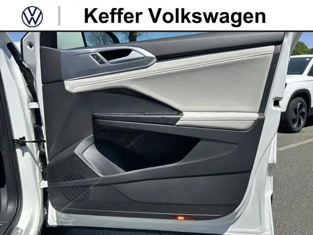 2026 Volkswagen Taos SE