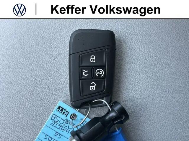 2026 Volkswagen Taos SE