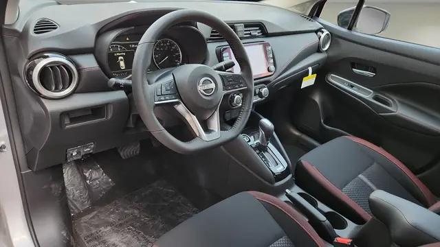 2025 Nissan Versa 1.6 SR