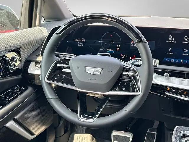 2025 Cadillac iQ Sport 2 AWD