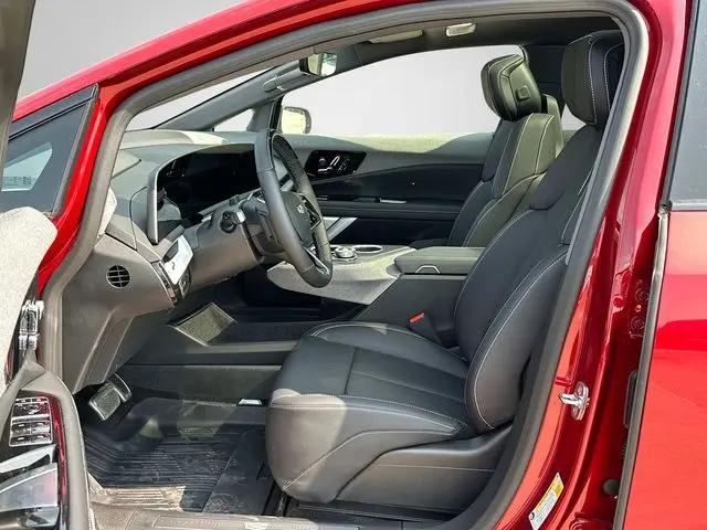 2025 Cadillac iQ Sport 2 AWD