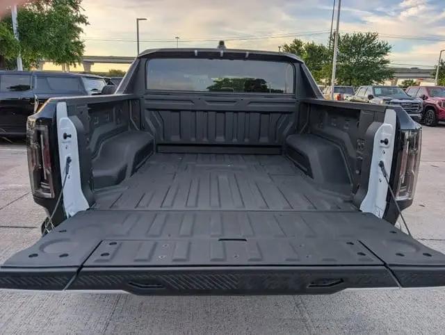2026 GMC HUMMER EV 2X 4WD