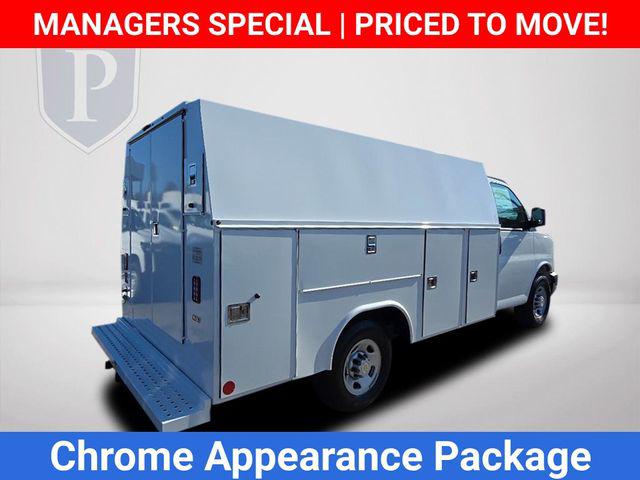 2025 Chevrolet Express Cutaway Work Van