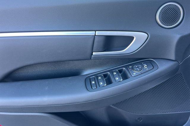 2026 Hyundai Sonata SEL - Photo 10