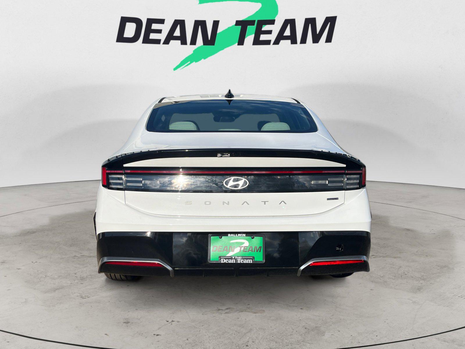 2026 Hyundai Sonata SEL - Photo 6