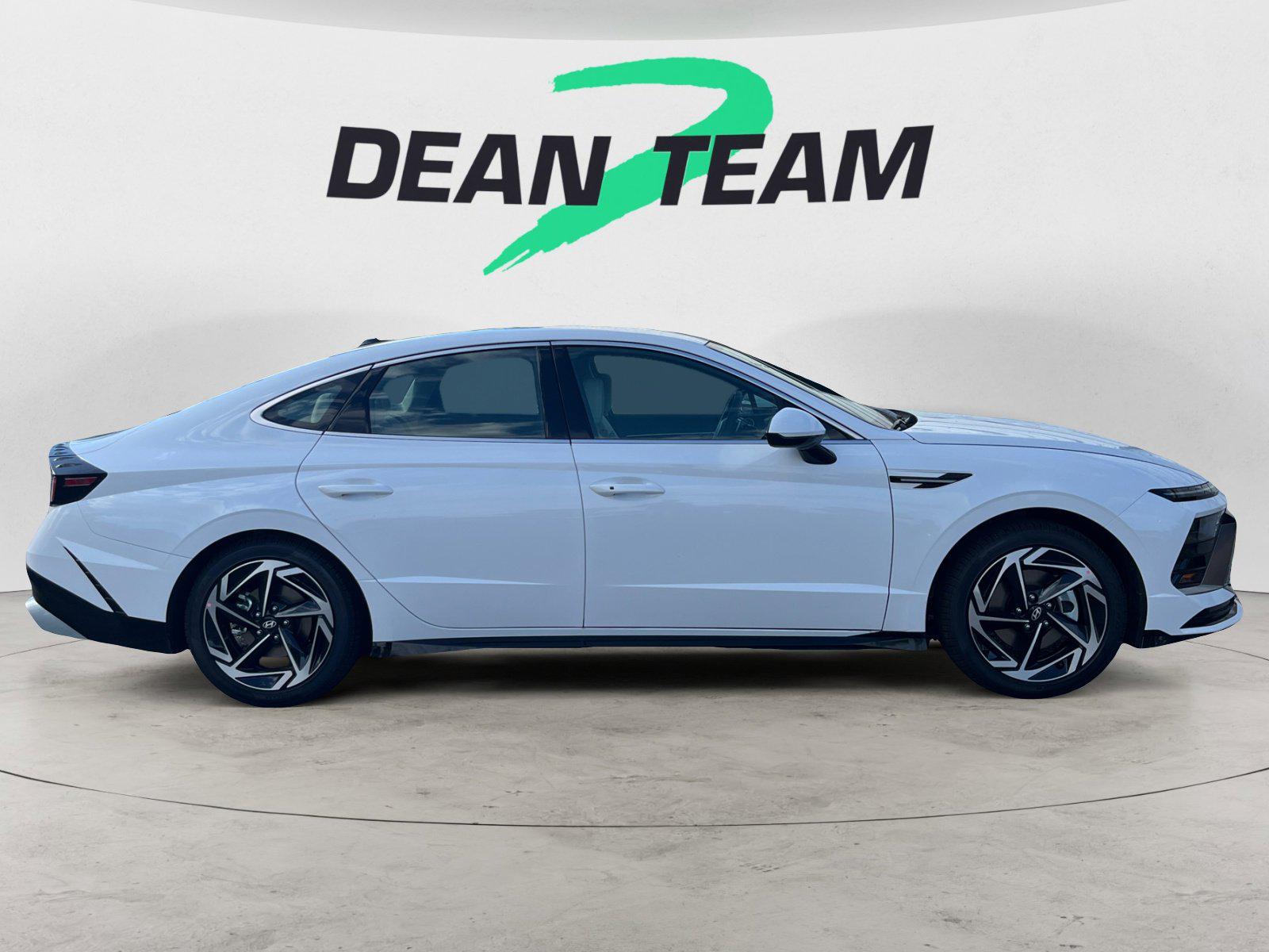 2026 Hyundai Sonata SEL - Photo 8