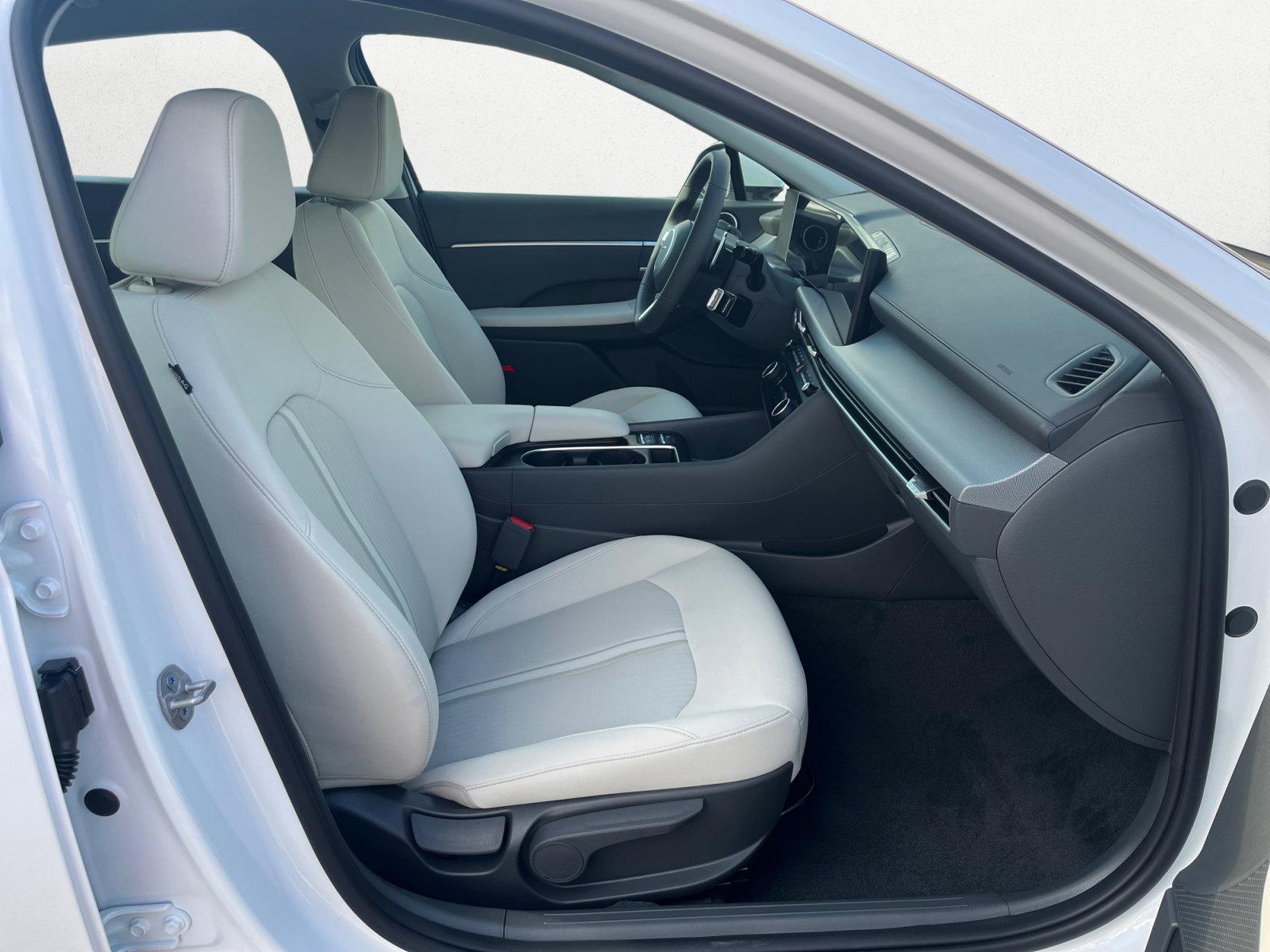 2026 Hyundai Sonata SEL - Photo 15
