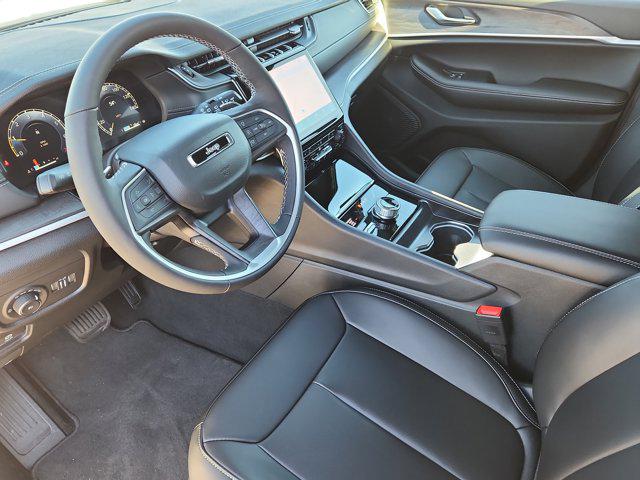 2025 Jeep Grand Cherokee L Limited 4x4