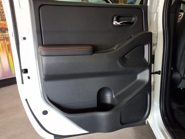 2025 Nissan Frontier Crew Cab PRO-X 4x2