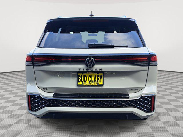 2025 Volkswagen Tiguan 2.0T SE R-Line Black