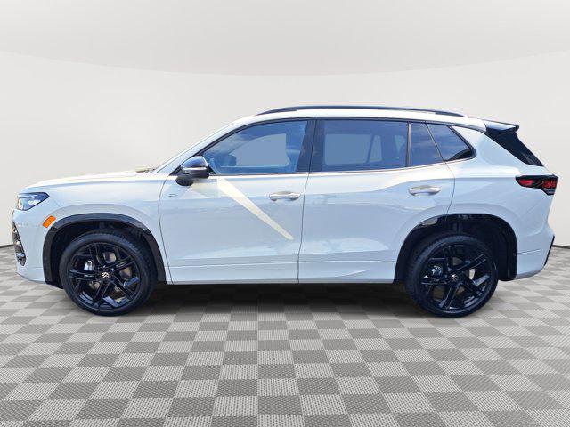 2025 Volkswagen Tiguan 2.0T SE R-Line Black