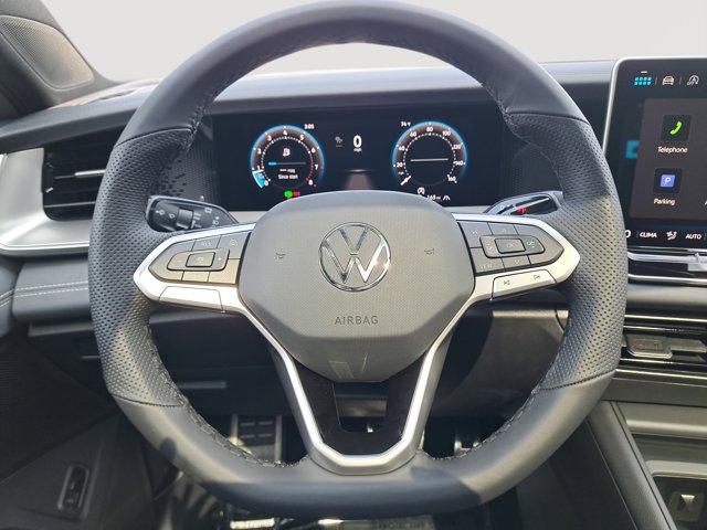 2025 Volkswagen Tiguan 2.0T SE R-Line Black