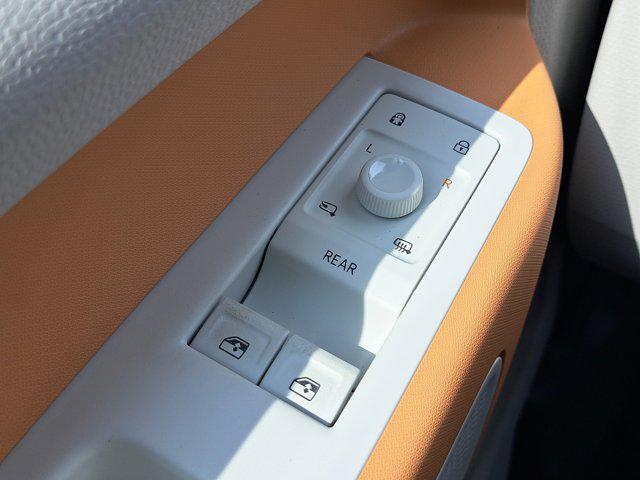 2025 Volkswagen ID. Buzz Pro S